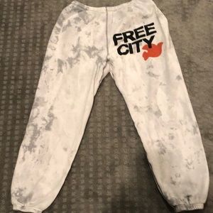 Freecity sweats